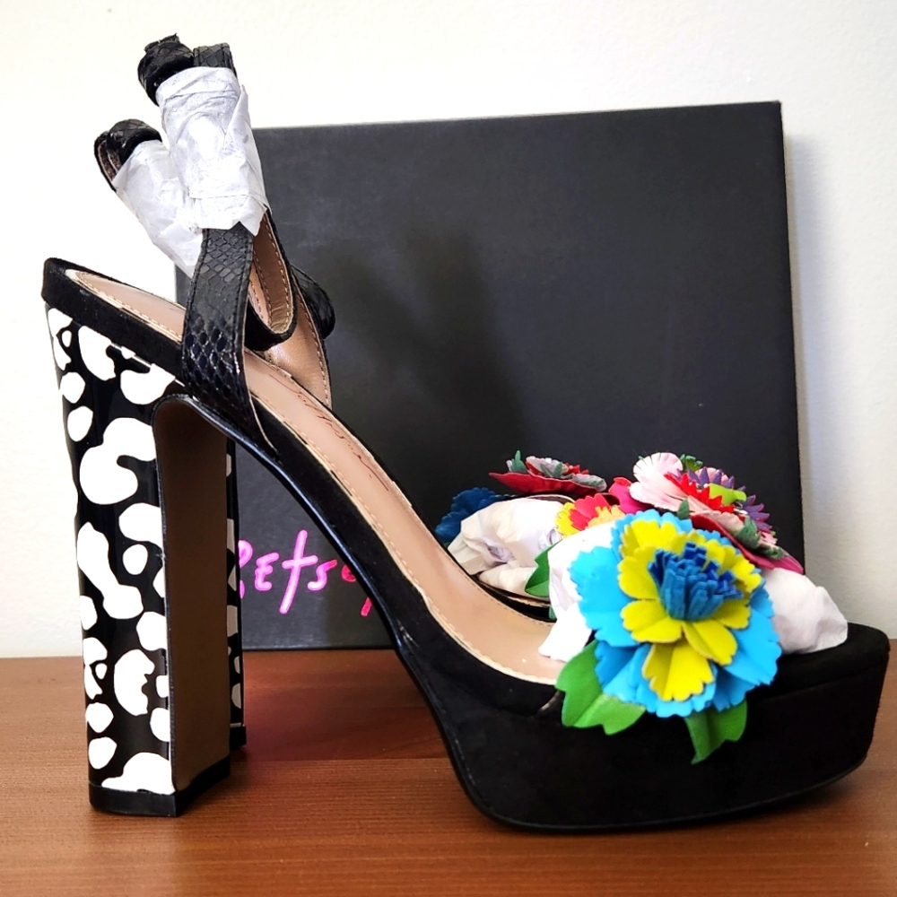 Betsy Johnson Milana Stiletto Heels Size 6.5 Peep Toe Bright Floral Leopard